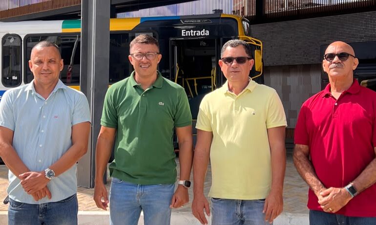  Sindicato visita novo terminal Mané Dendê